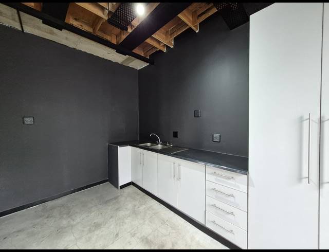 238M² OFFICE TO LET IN CRAIGHALL